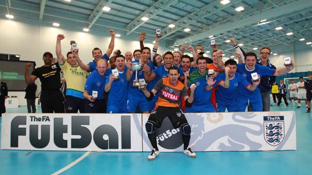 Helvecia celebrate their title